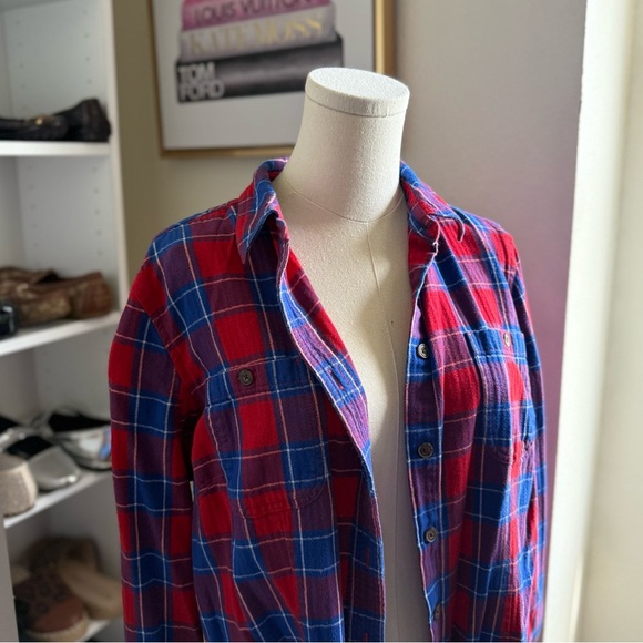 Duluth Trading Co Red and Blue Plaid Long Sleeve Button Up Shirt Size Large - Picture 2 of 6